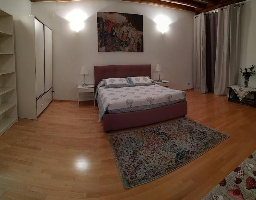 In Centro A Trieste Dış mekan fotoğraf